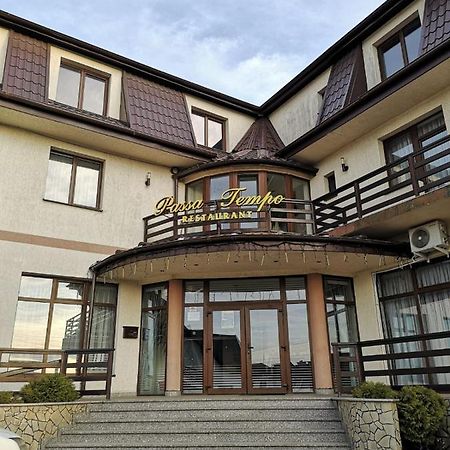Passa Tempo Hotel Suceava Exterior foto