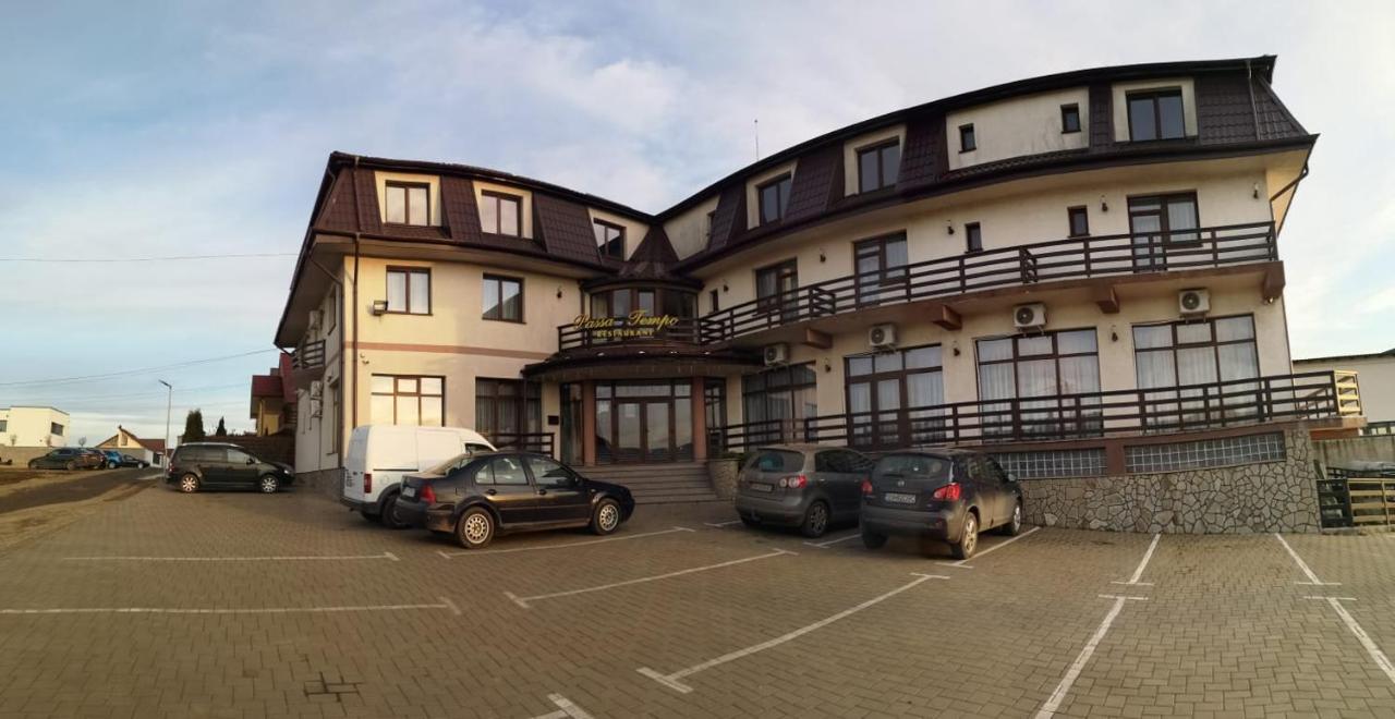 Passa Tempo Hotel Suceava Exterior foto
