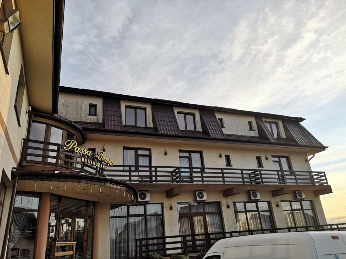 Passa Tempo Hotel Suceava Exterior foto