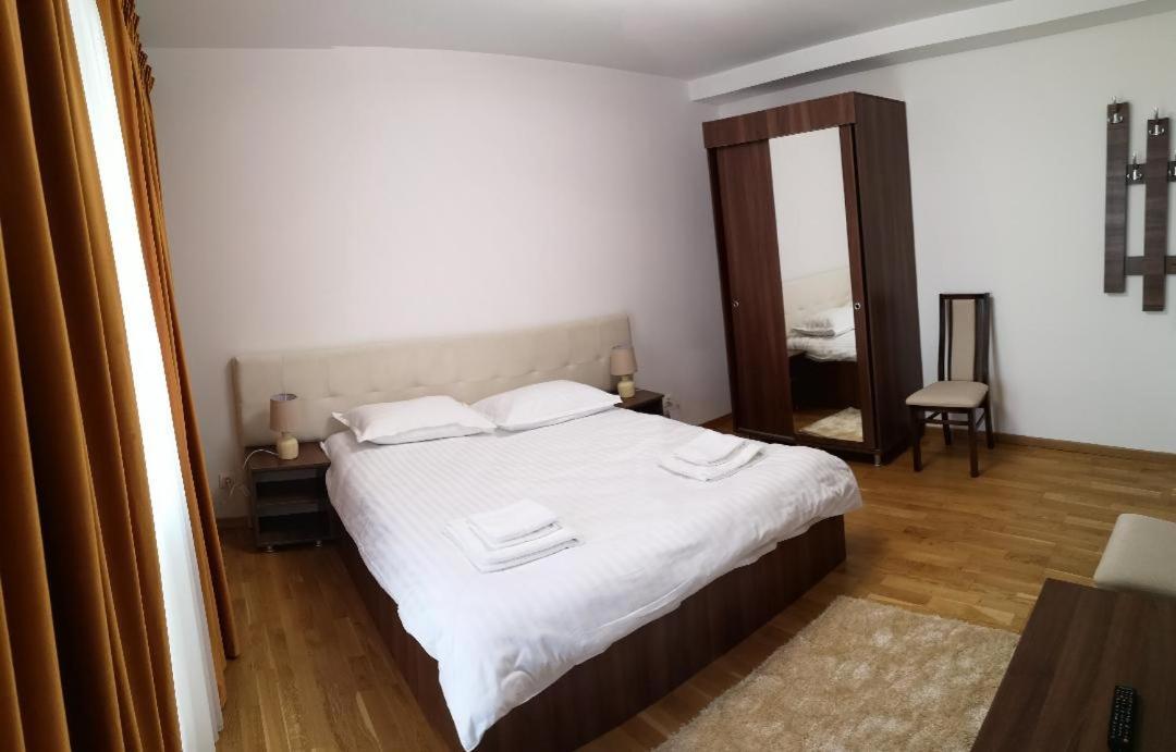 Passa Tempo Hotel Suceava Exterior foto